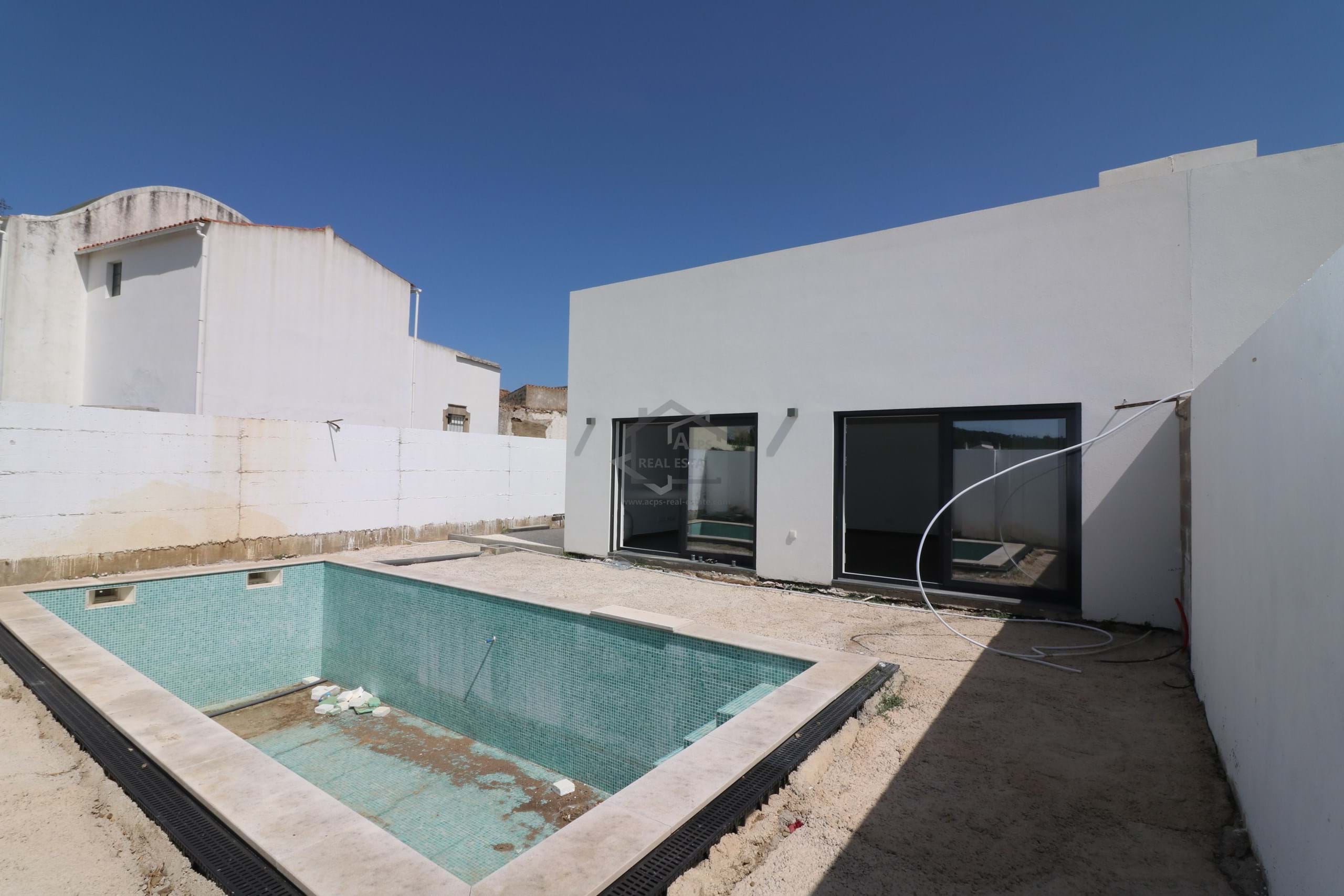 3 Bed, 2 Bath, HouseFor Sale, Sao Bras De Alportel, Faro, 8150-014