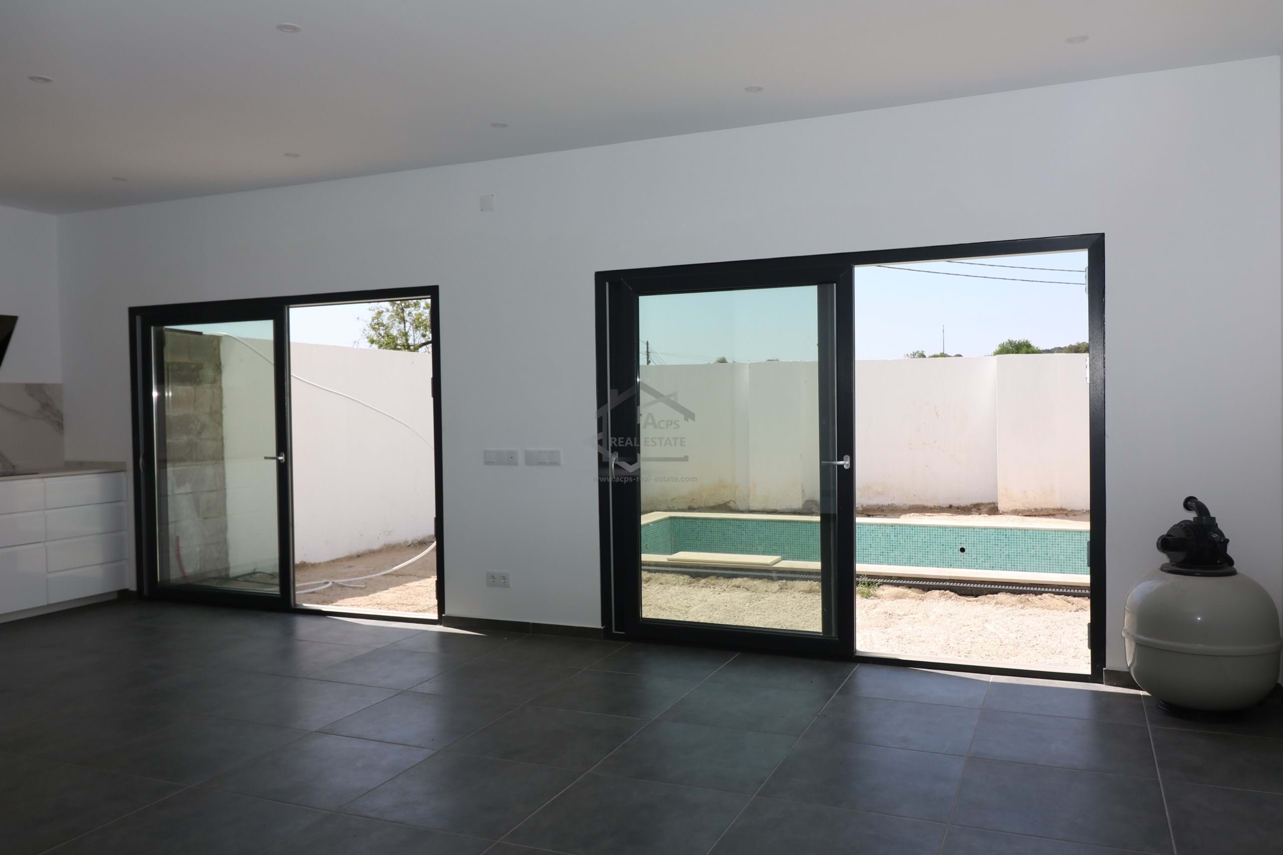 3 Bed, 2 Bath, HouseFor Sale, Sao Bras De Alportel, Faro, 8150-014