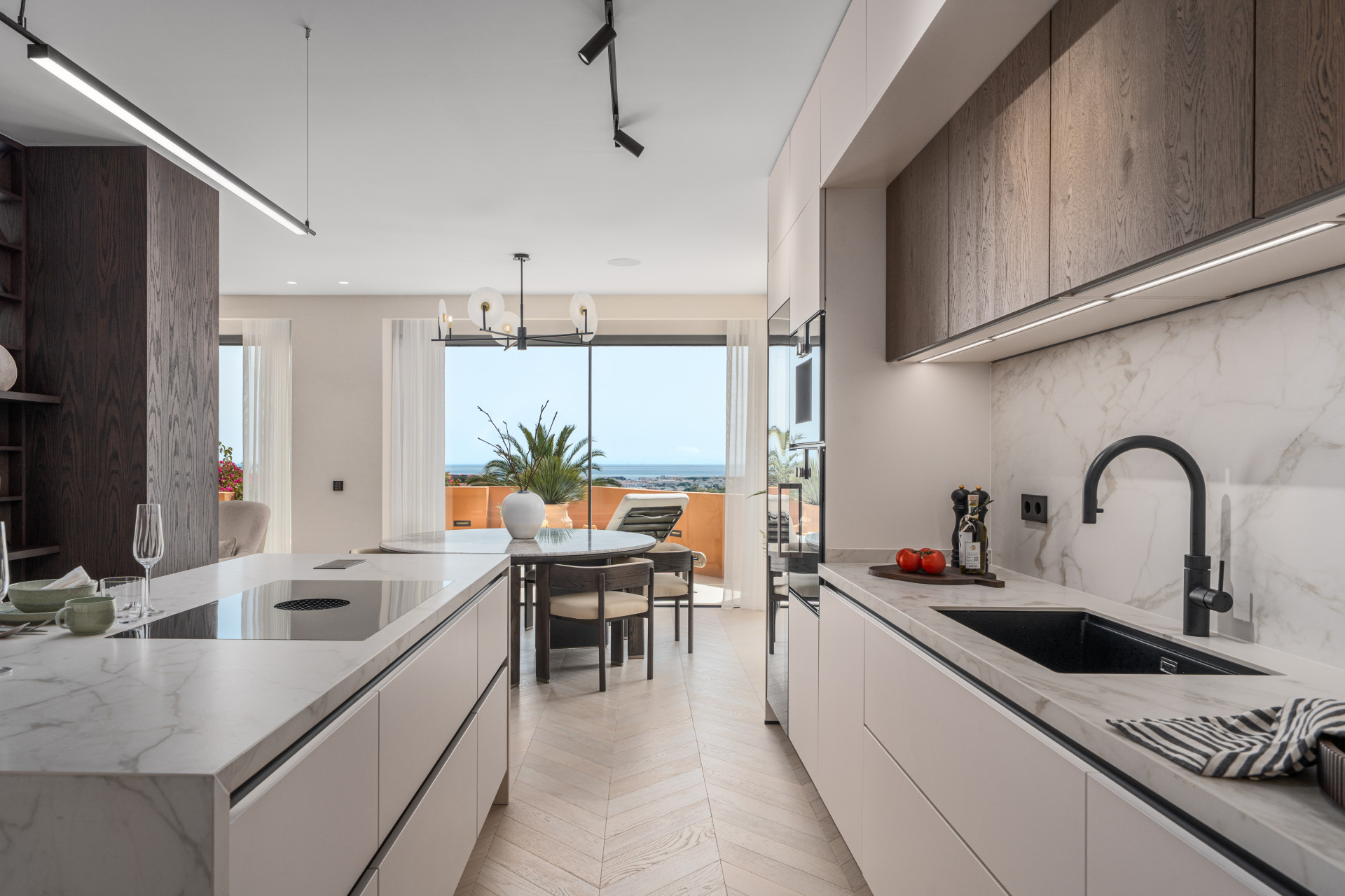 4 Bed, 4 Bath, ApartmentFor Sale, Marbella, Malaga