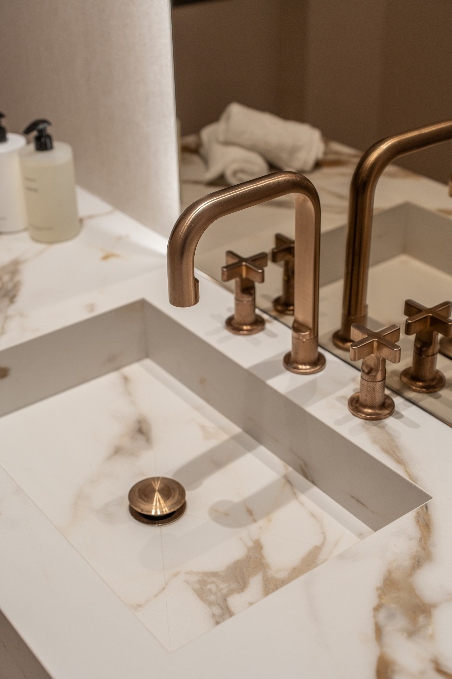 4 Bed, 4 Bath, ApartmentFor Sale, Marbella, Malaga