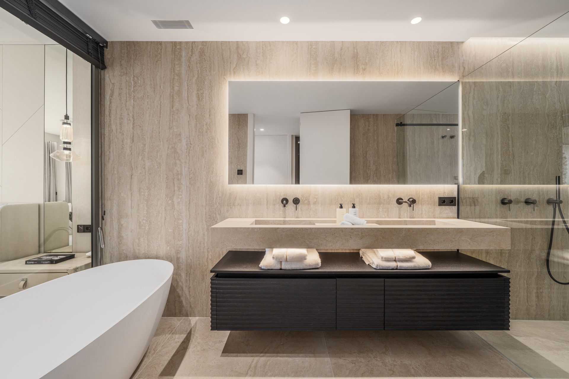 4 Bed, 4 Bath, ApartmentFor Sale, Marbella, Malaga