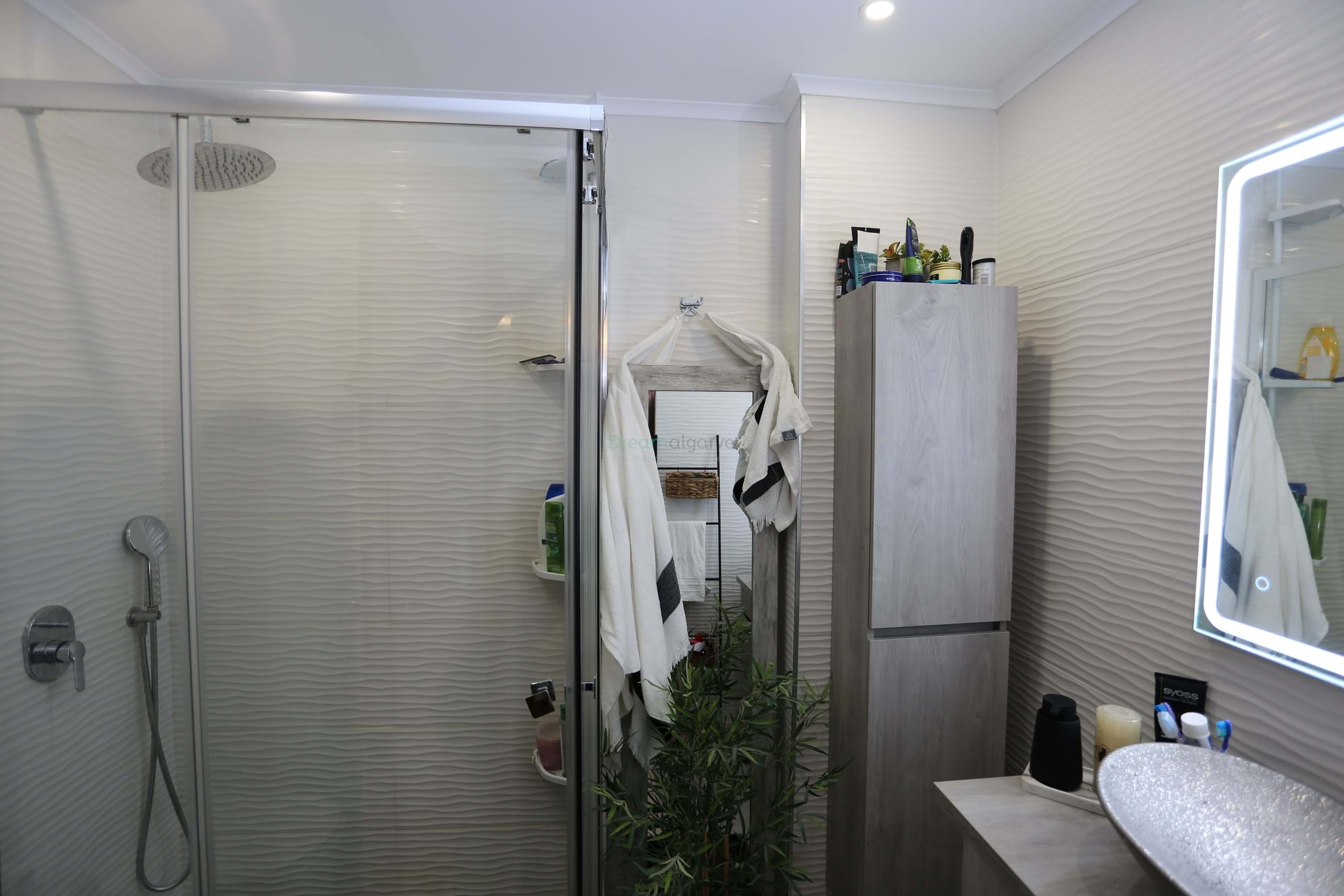 2 Bed, 1 Bath, ApartmentFor Sale, Lagos, Faro, 8600-543