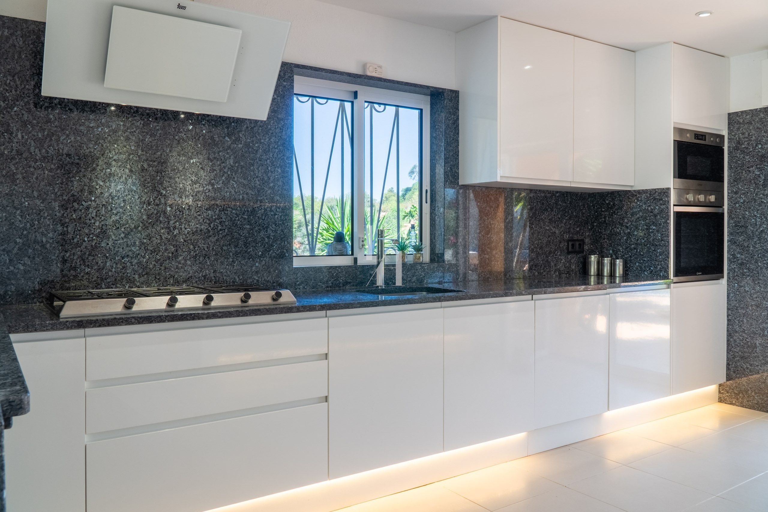 6 Bed, 5 Bath, HouseFor Sale, Silves, Faro, 8365-184 6 Bed, 5 Bath, HouseFor Sale, Silves, Faro, 8365-184