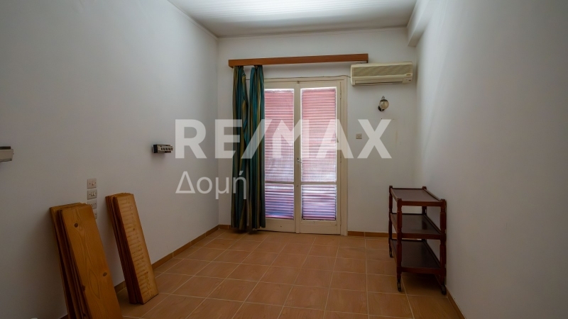 11 Bed, 7 Bath, HouseFor Sale, Center, Kamena Vourla, Phthiotis