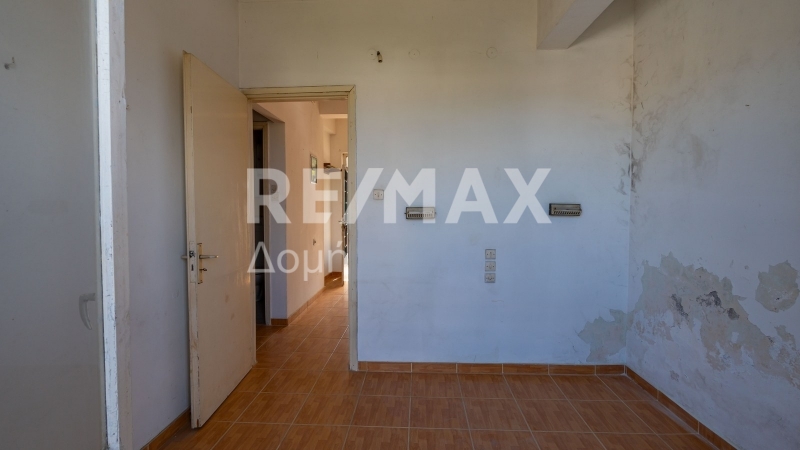 11 Bed, 7 Bath, HouseFor Sale, Center, Kamena Vourla, Phthiotis