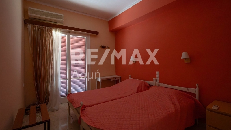 11 Bed, 7 Bath, HouseFor Sale, Center, Kamena Vourla, Phthiotis