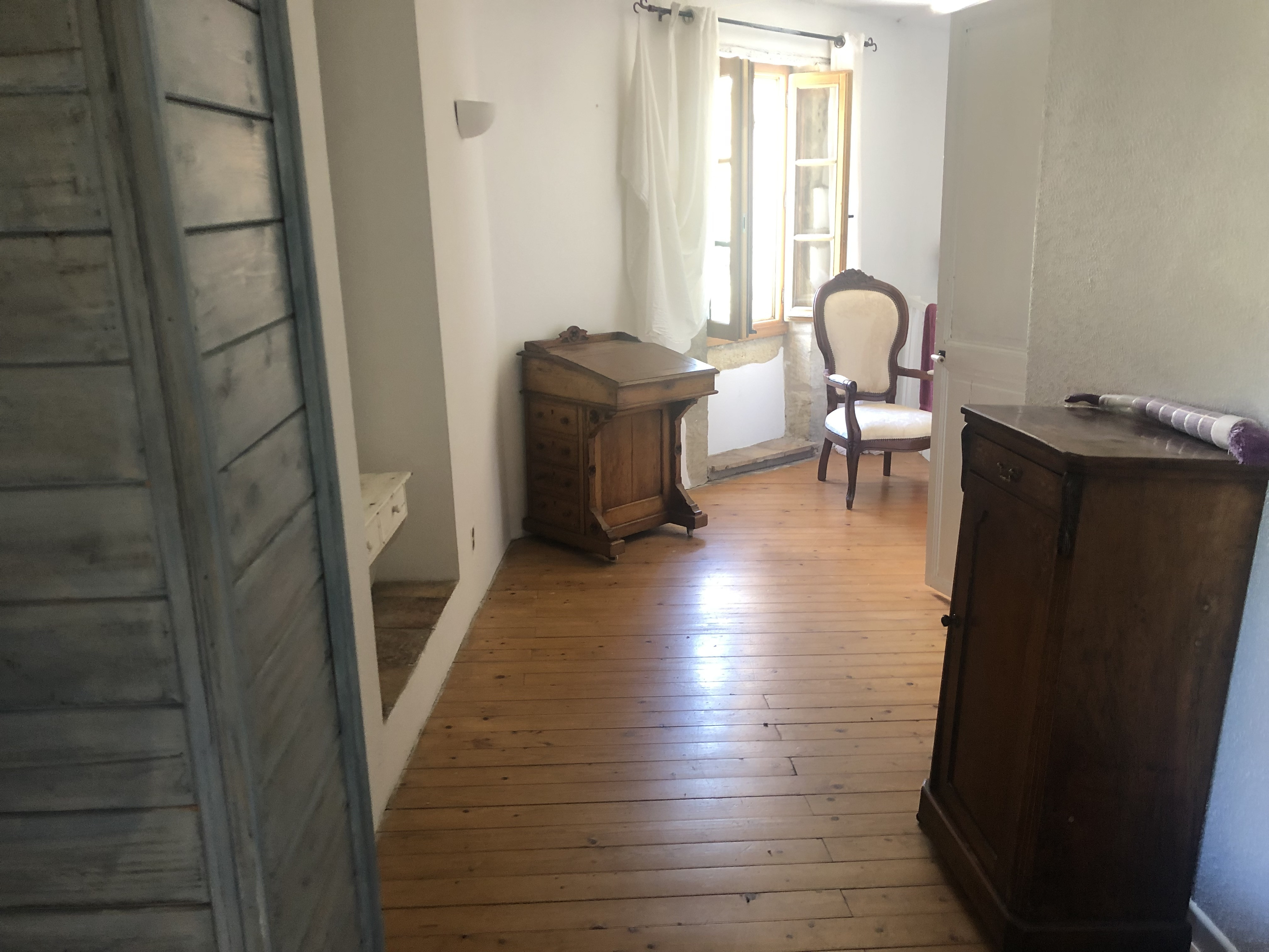 3 Bed, 1 Bath, HouseFor Sale, Lauzun, Lot-et-Garonne, Aquitaine, 47410