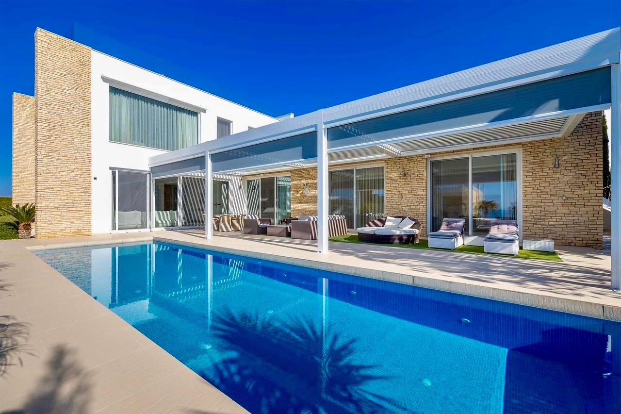4 Bed, 3 Bath, HouseFor Sale, Paphos, Paphos