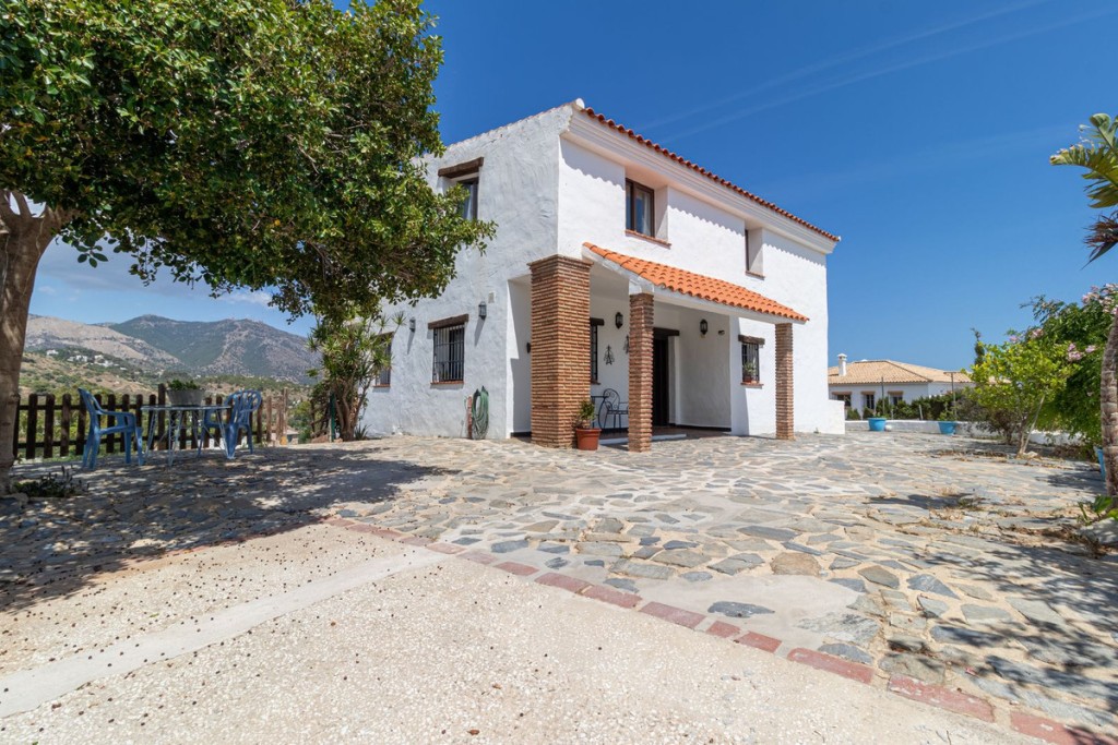 4 Bed, 4 Bath, HouseFor Sale, Mijas Pueblo, Malaga