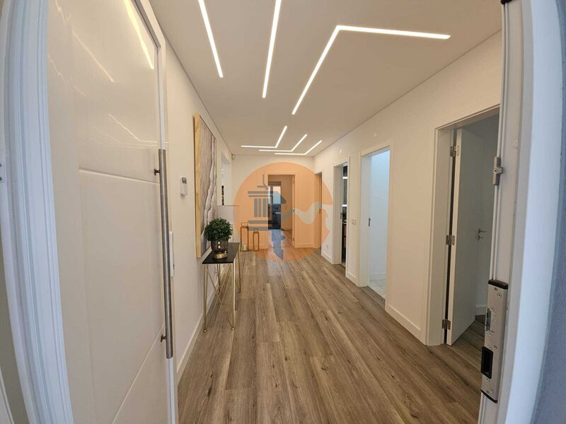 4 Bed, 4 Bath, HouseFor Sale, Almada, Setubal