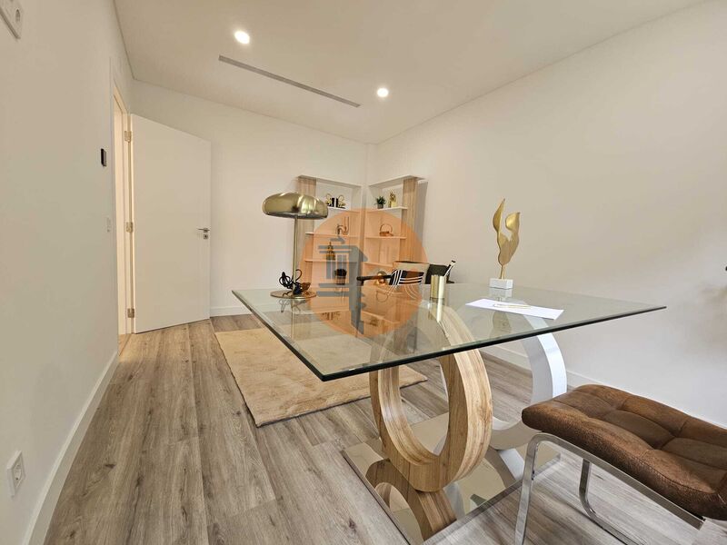 4 Bed, 4 Bath, HouseFor Sale, Almada, Setubal