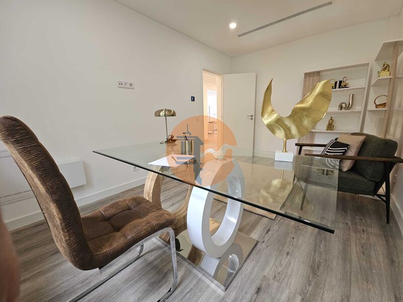 4 Bed, 4 Bath, HouseFor Sale, Almada, Setubal