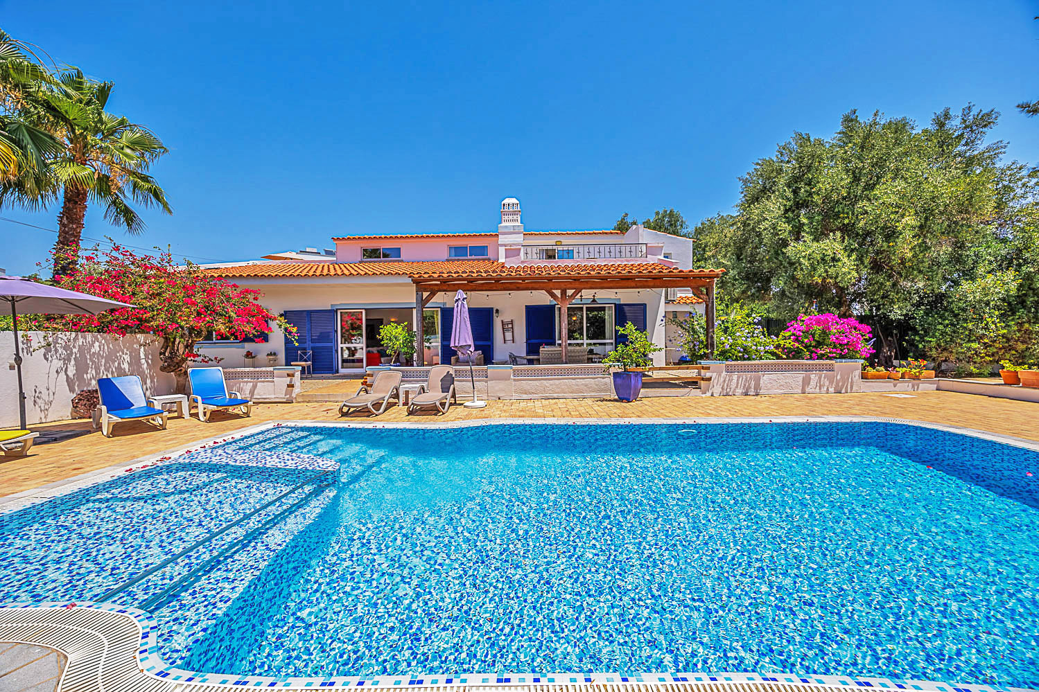 4 Bed, 4 Bath, HouseFor Sale, Four Bedroom Villa with Pool, Algarve