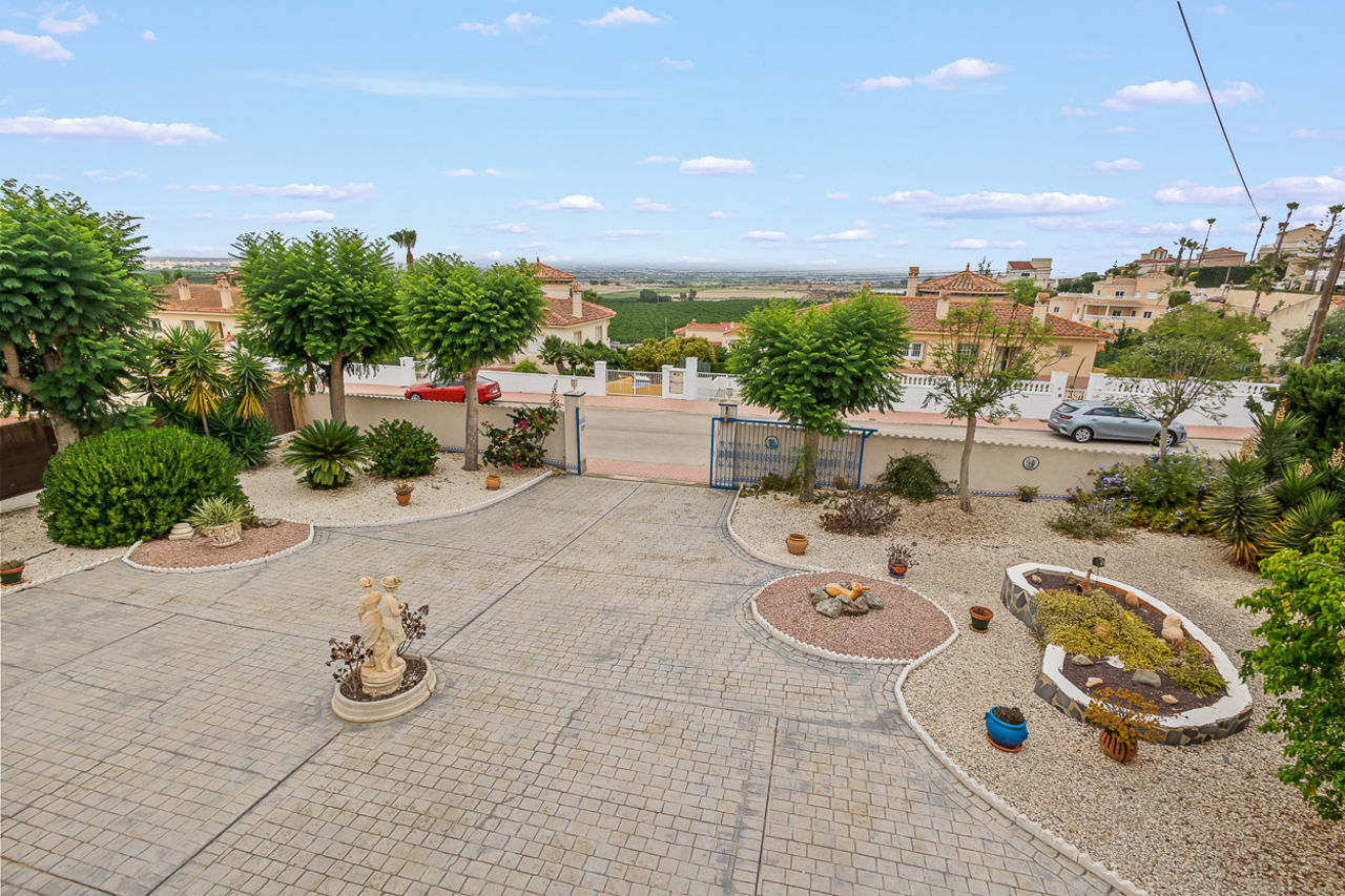 4 Bed, 3 Bath, HouseFor Sale, Algorfa, Alicante