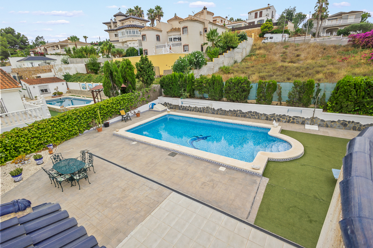 4 Bed, 3 Bath, HouseFor Sale, Algorfa, Alicante