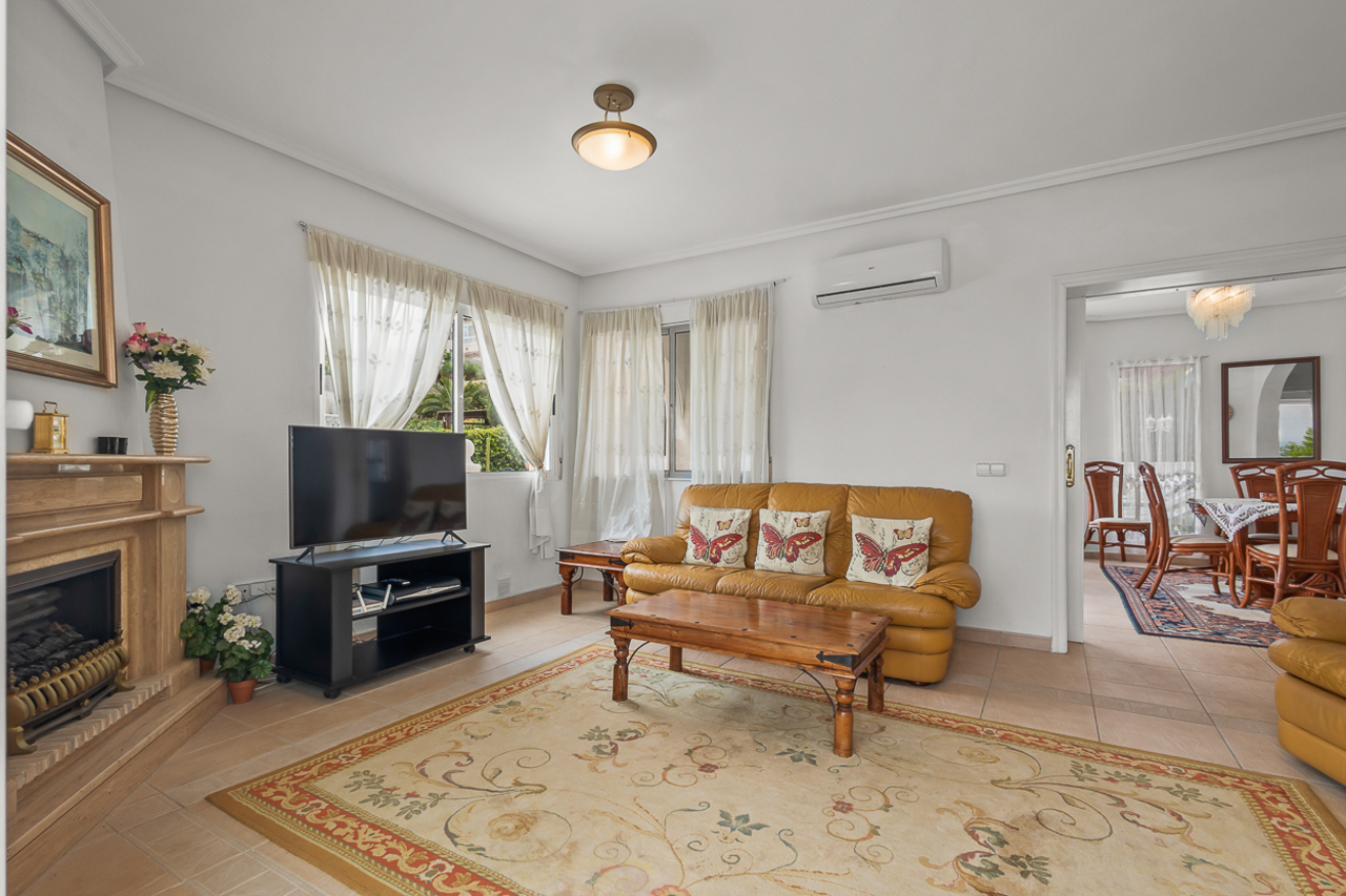 4 Bed, 3 Bath, HouseFor Sale, Algorfa, Alicante