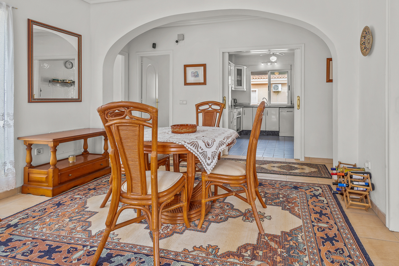 4 Bed, 3 Bath, HouseFor Sale, Algorfa, Alicante