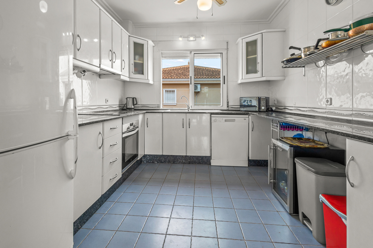 4 Bed, 3 Bath, HouseFor Sale, Algorfa, Alicante