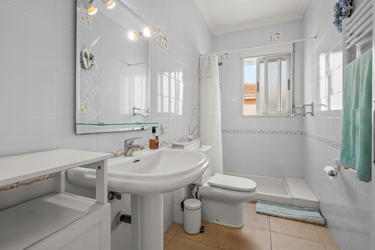 4 Bed, 3 Bath, HouseFor Sale, Algorfa, Alicante