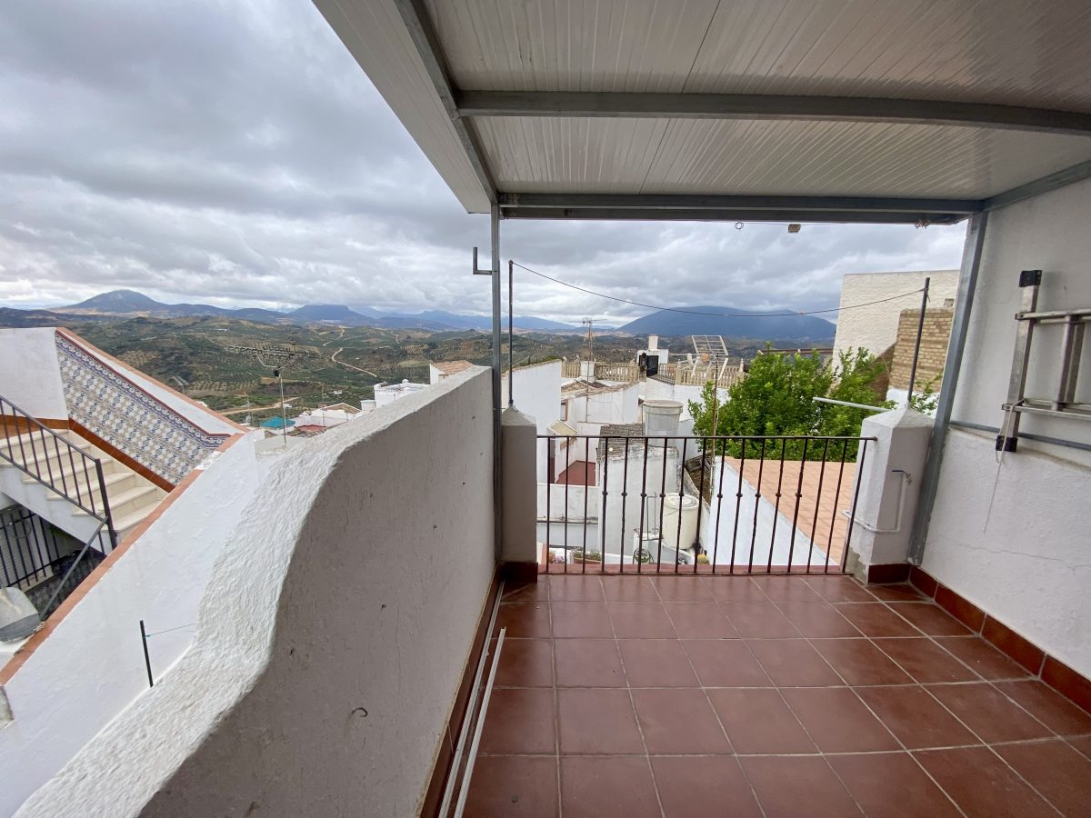 3 Bed, 1 Bath, HouseFor Sale, Olvera, Andalucia