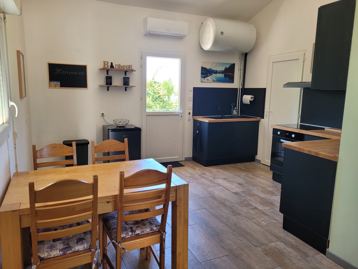 4 Bed, 2 Bath, HouseFor Sale, Alignan Du Vent, Herault, Languedoc-Roussillon, 34290