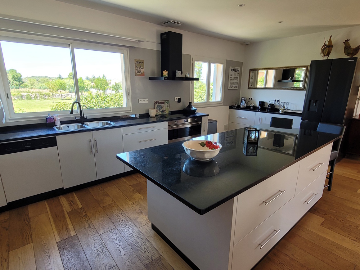 4 Bed, 2 Bath, HouseFor Sale, Alignan Du Vent, Herault, Languedoc-Roussillon, 34290