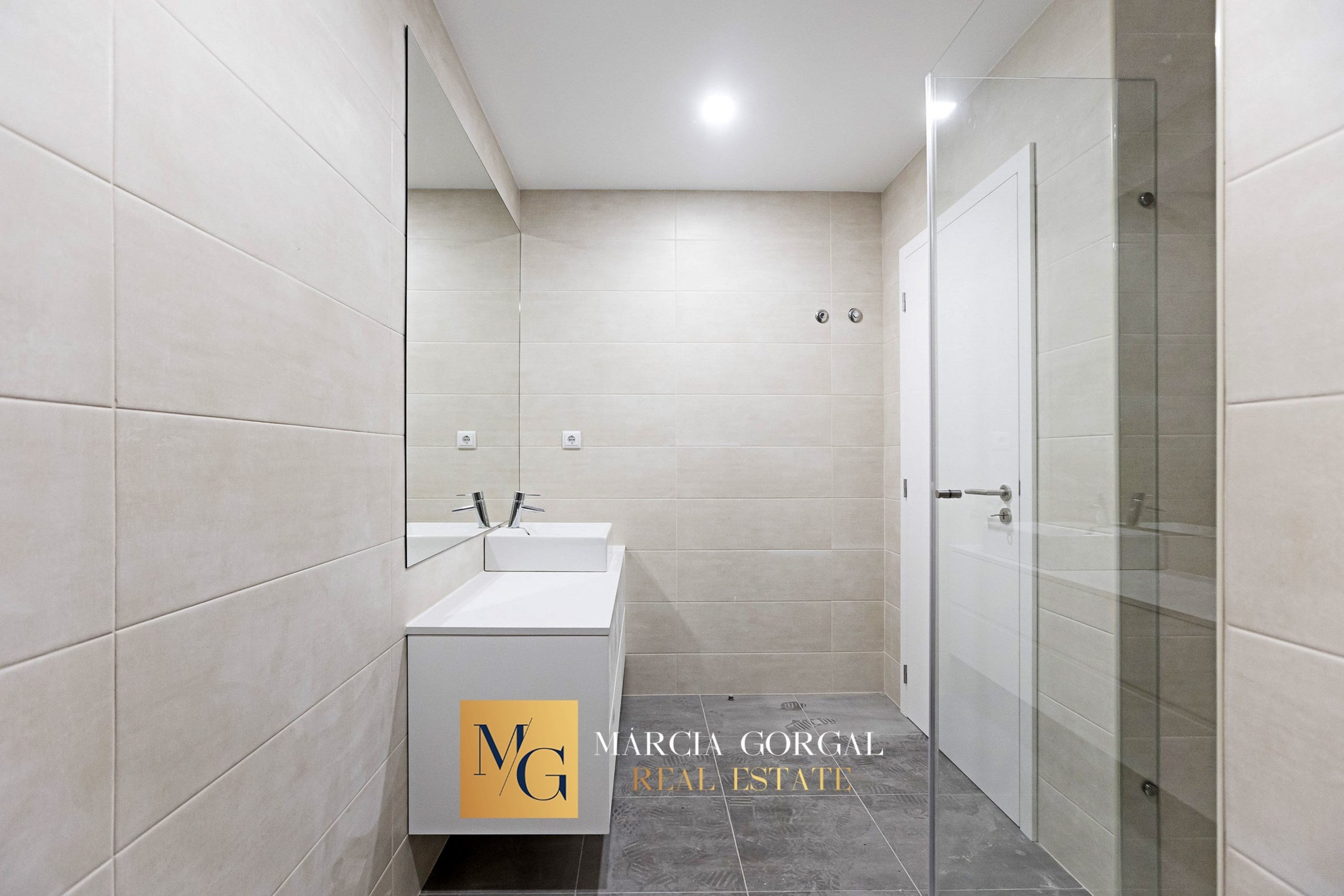 1 Bed, 1 Bath, ApartmentFor Sale, Vila Nova de Gaia, Porto, 4400-270