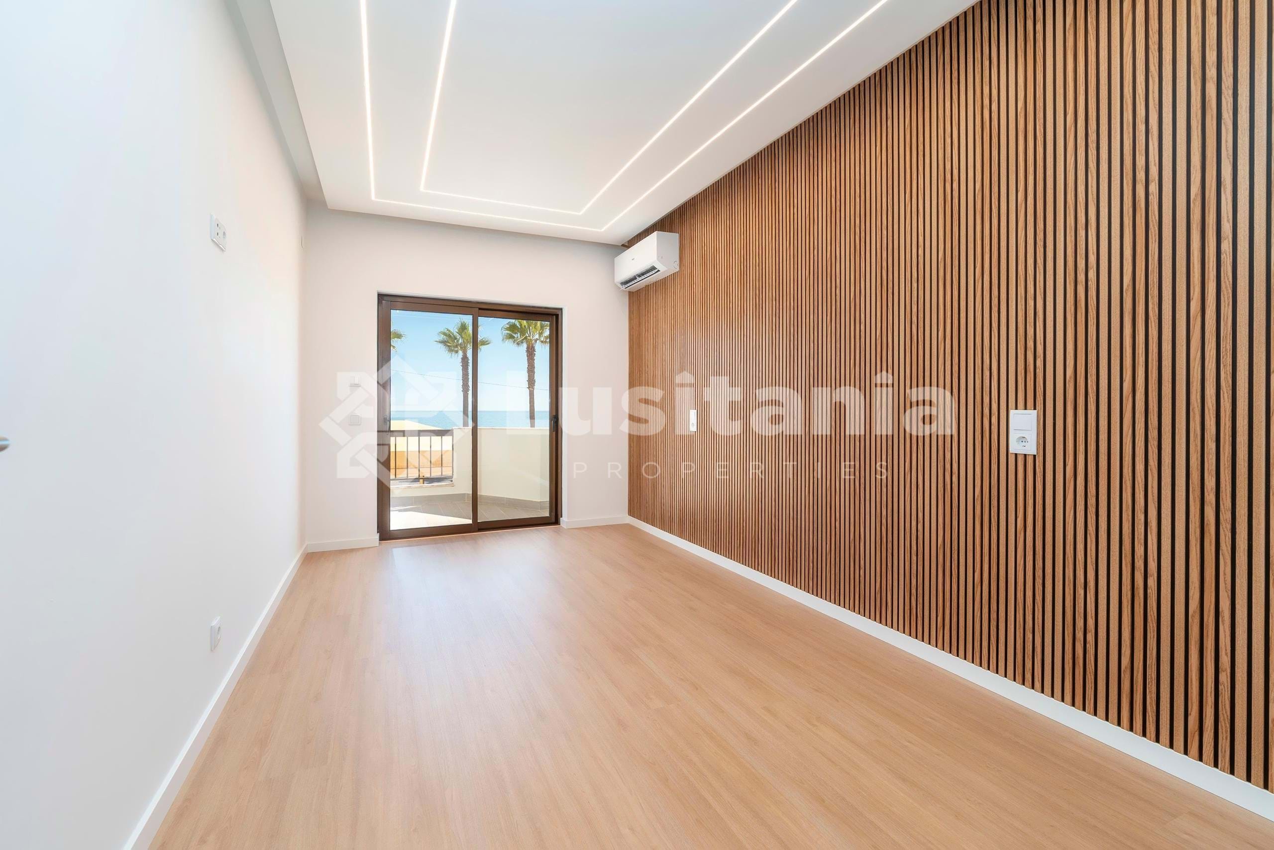 3 Bed, 2 Bath, ApartmentFor Sale, Quarteira, Loulé, Faro, 8125-507