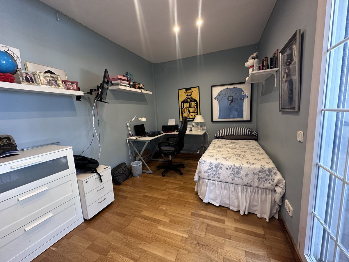 3 Bed, 2 Bath, HouseFor Sale, Bel Air, Malaga