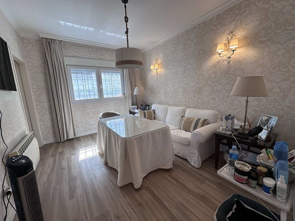 3 Bed, 2 Bath, HouseFor Sale, Bel Air, Malaga