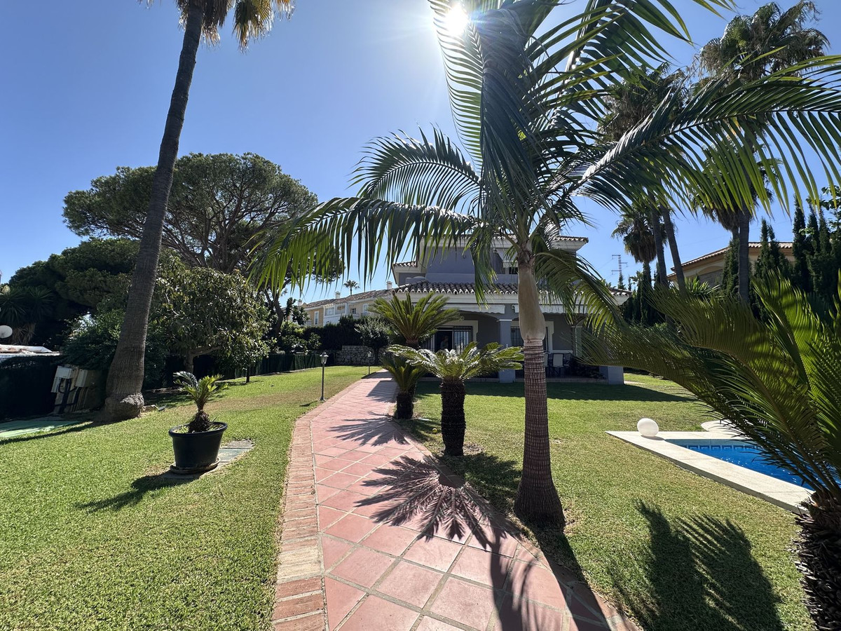 3 Bed, 2 Bath, HouseFor Sale, Bel Air, Malaga