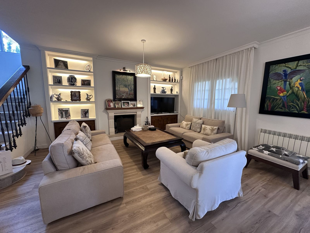 3 Bed, 2 Bath, HouseFor Sale, Bel Air, Malaga