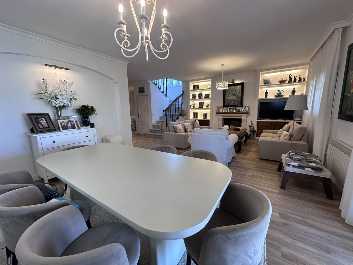 3 Bed, 2 Bath, HouseFor Sale, Bel Air, Malaga