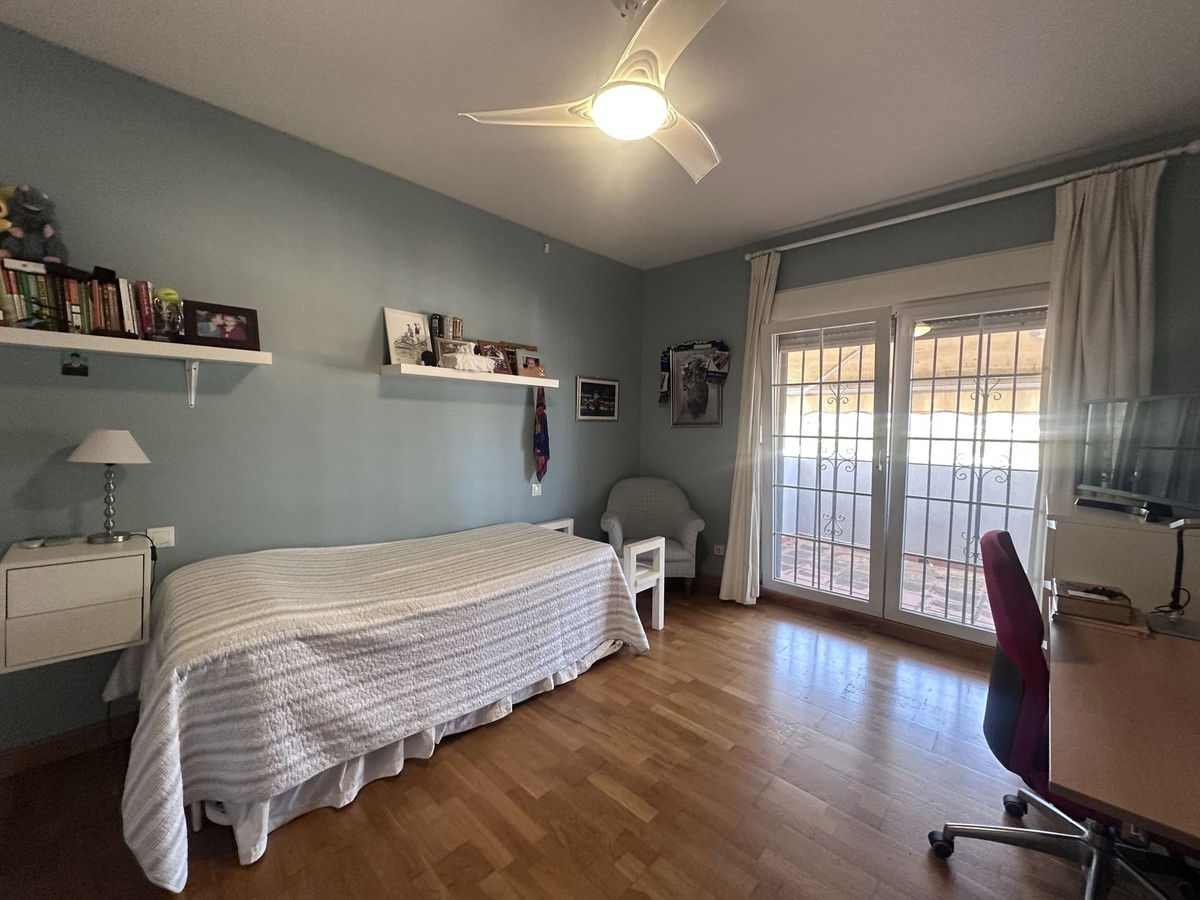 3 Bed, 2 Bath, HouseFor Sale, Bel Air, Malaga