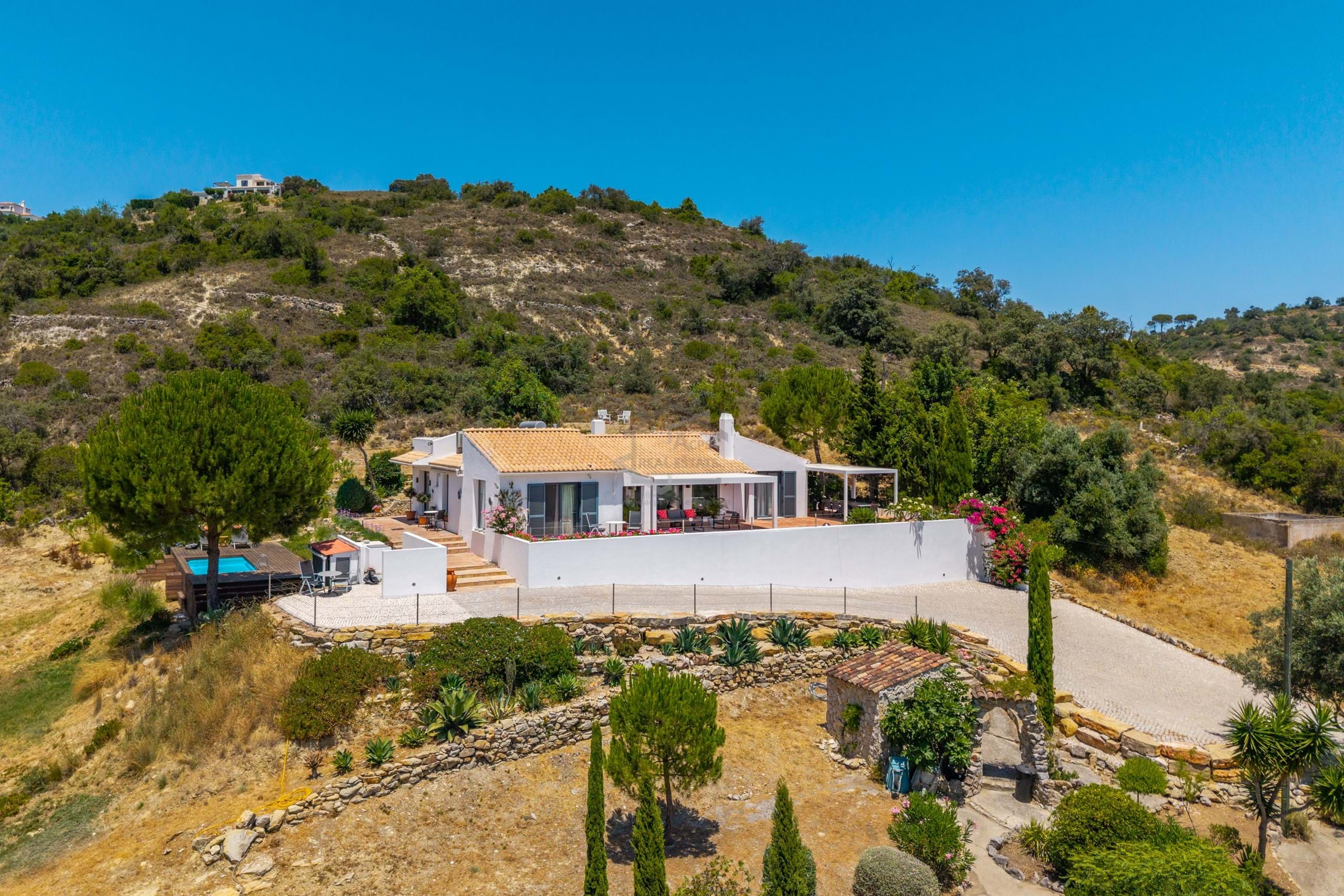 3 Bed, 2 Bath, HouseFor Sale, Loulé, Faro, 8100-226 3 Bed, 2 Bath, HouseFor Sale, Loulé, Faro, 8100-226