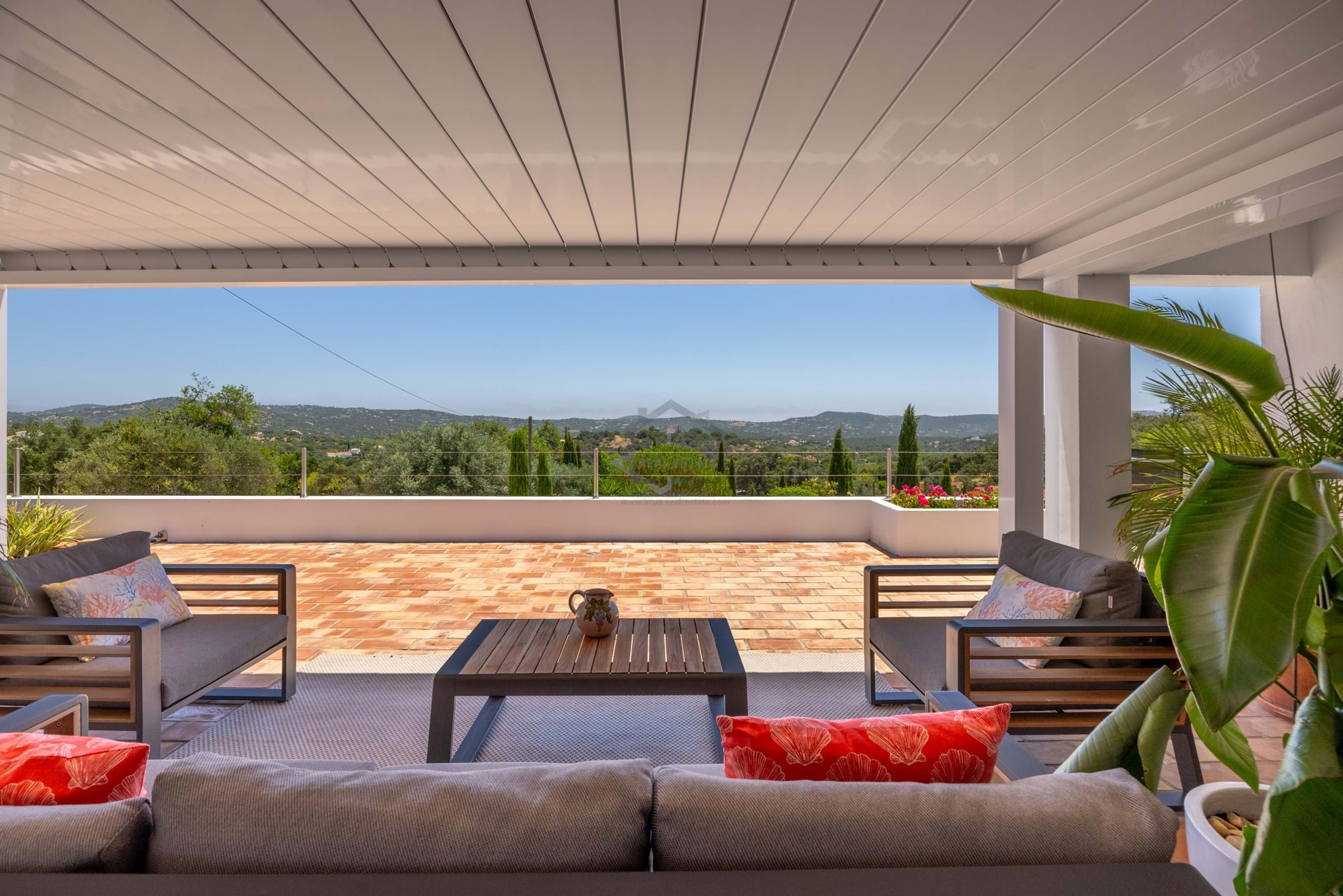 3 Bed, 2 Bath, HouseFor Sale, Loulé, Faro, 8100-226 3 Bed, 2 Bath, HouseFor Sale, Loulé, Faro, 8100-226