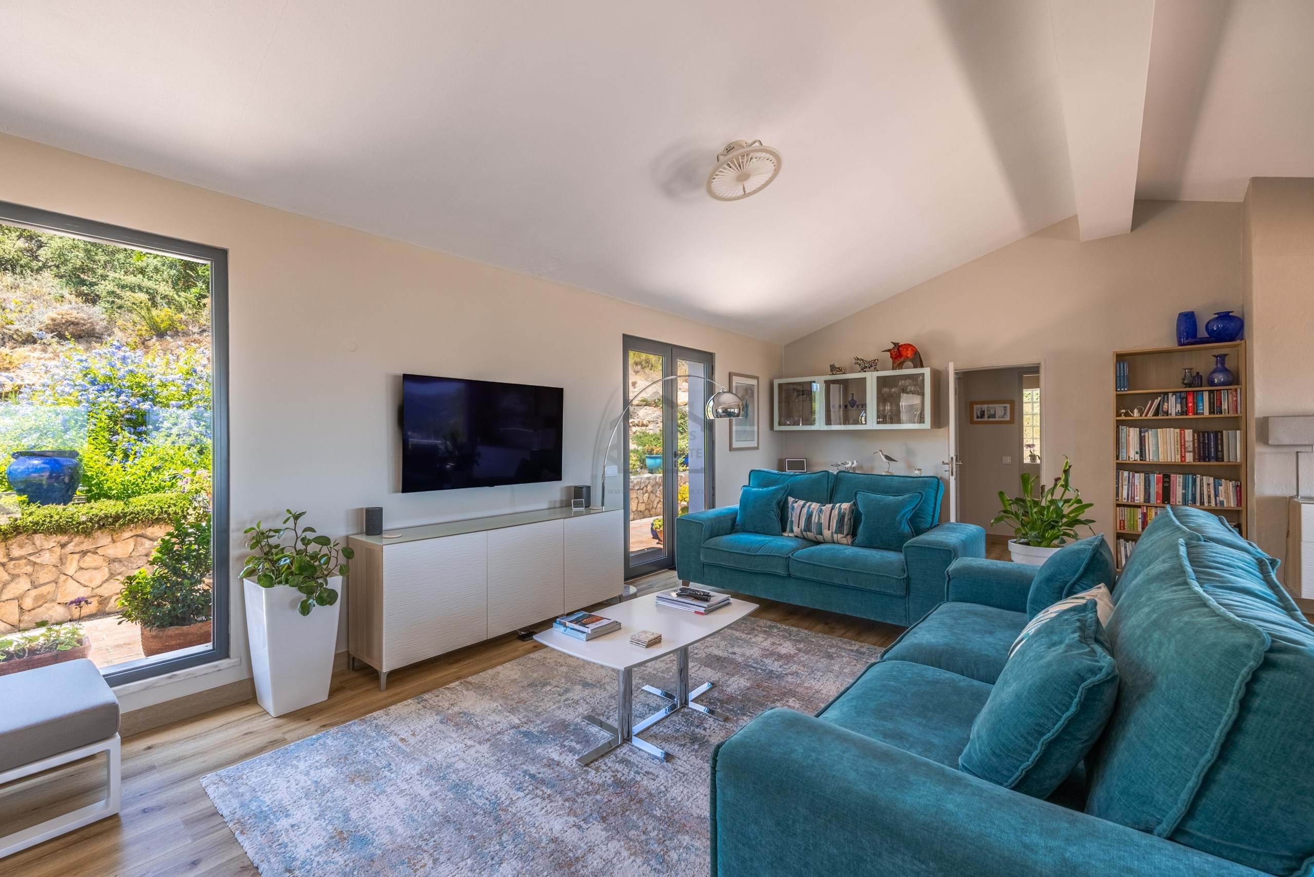 3 Bed, 2 Bath, HouseFor Sale, Loulé, Faro, 8100-226 3 Bed, 2 Bath, HouseFor Sale, Loulé, Faro, 8100-226