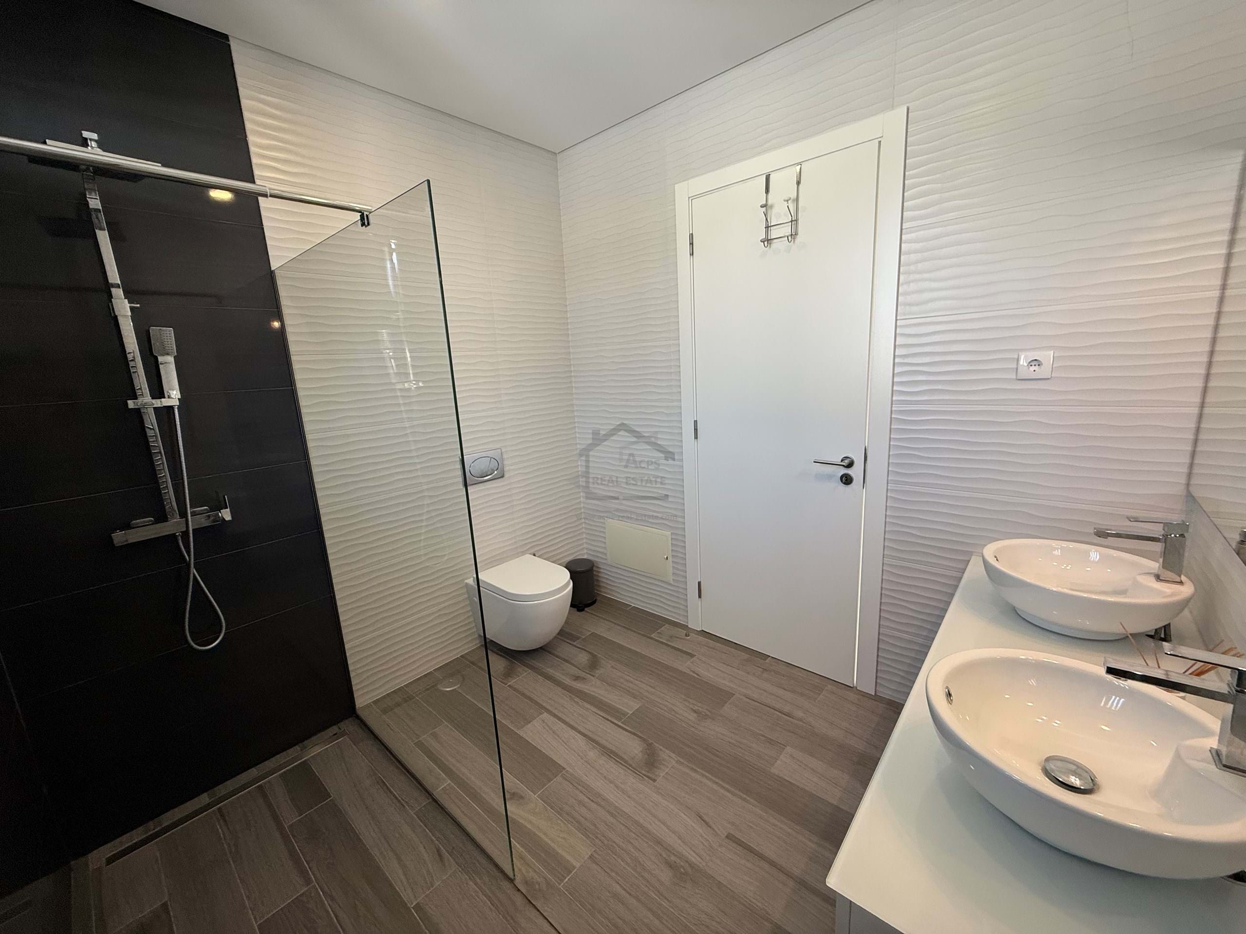 4 Bed, 3 Bath, HouseFor Sale, Salir Do Porto, Caldas da Rainha, Leiria 4 Bed, 3 Bath, HouseFor Sale, Salir Do Porto, Caldas da Rainha, Leiria