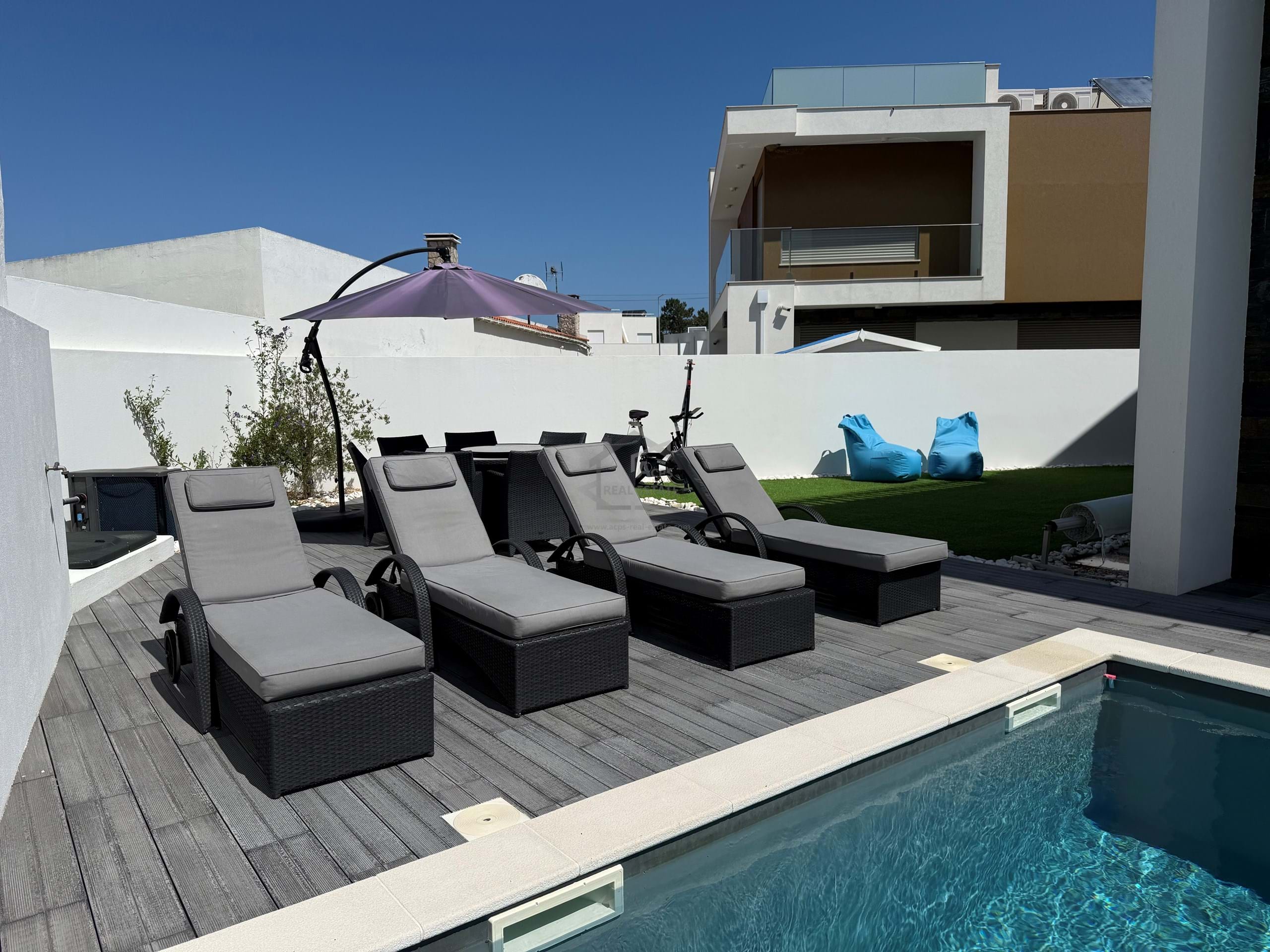 4 Bed, 3 Bath, HouseFor Sale, Salir Do Porto, Caldas da Rainha, Leiria 4 Bed, 3 Bath, HouseFor Sale, Salir Do Porto, Caldas da Rainha, Leiria