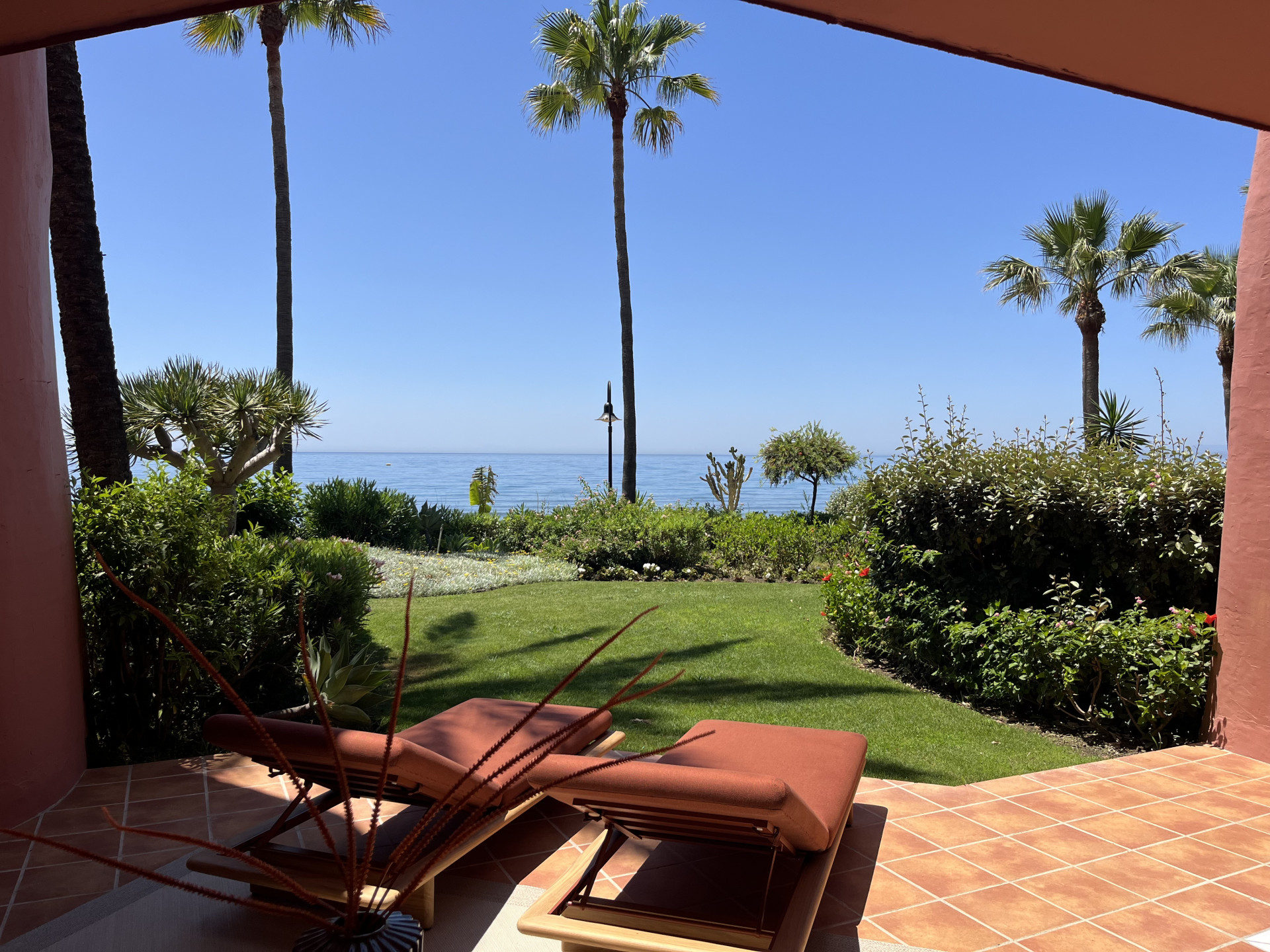 3 Bed, 2 Bath, ApartmentFor Sale, Estepona, Malaga