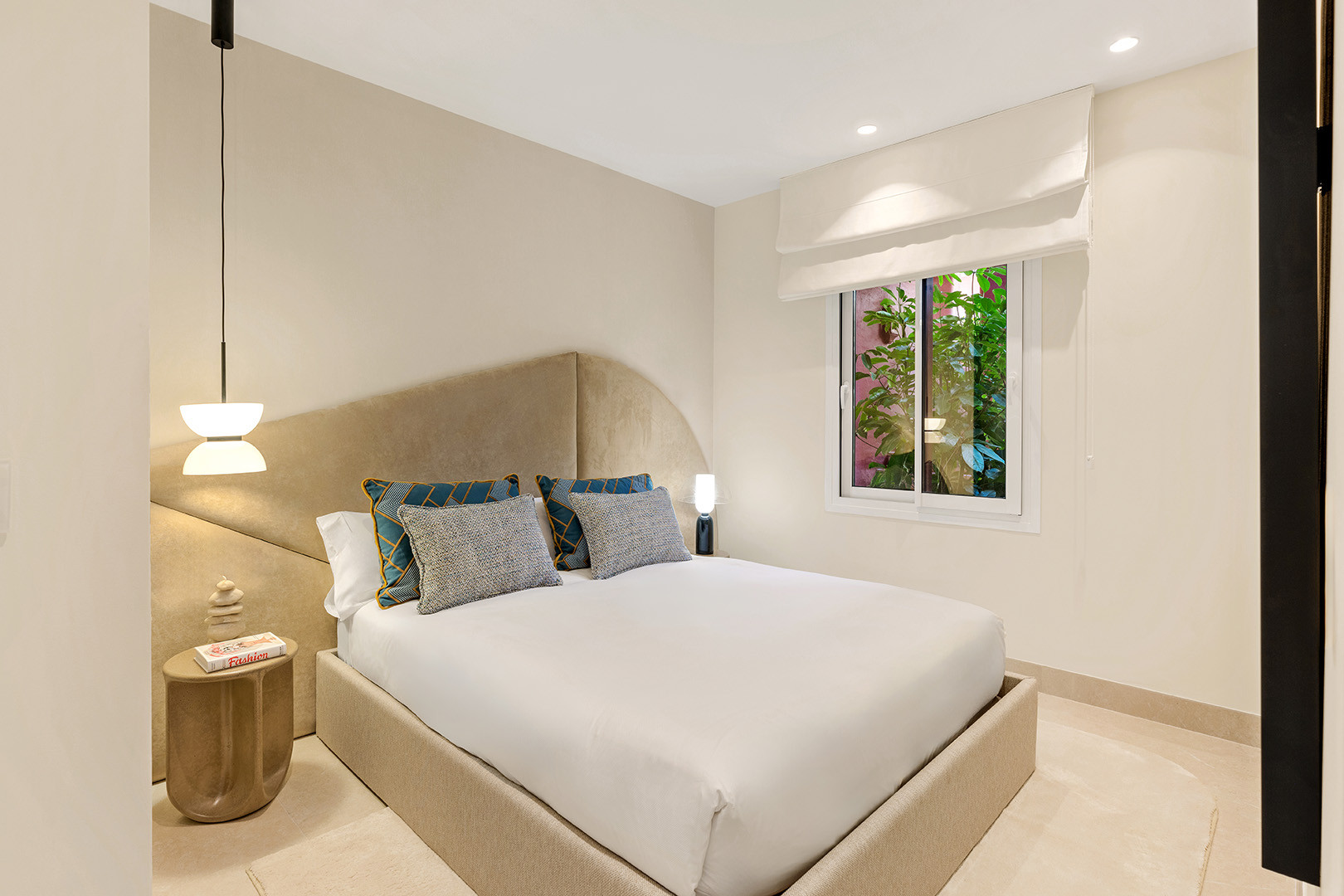 3 Bed, 2 Bath, ApartmentFor Sale, Estepona, Malaga