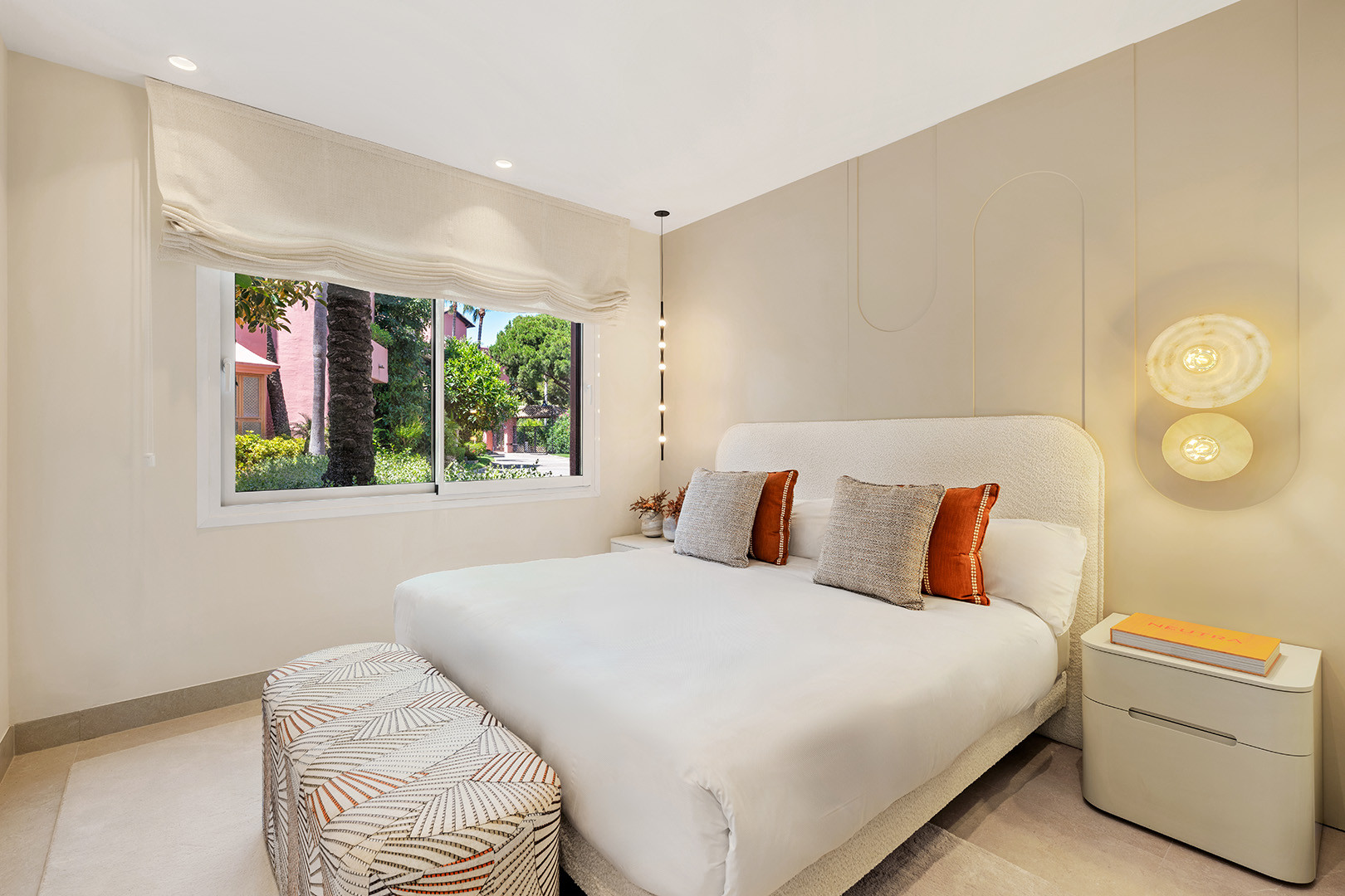 3 Bed, 2 Bath, ApartmentFor Sale, Estepona, Malaga