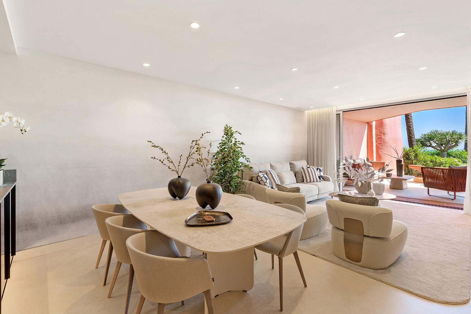 3 Bed, 2 Bath, ApartmentFor Sale, Estepona, Malaga