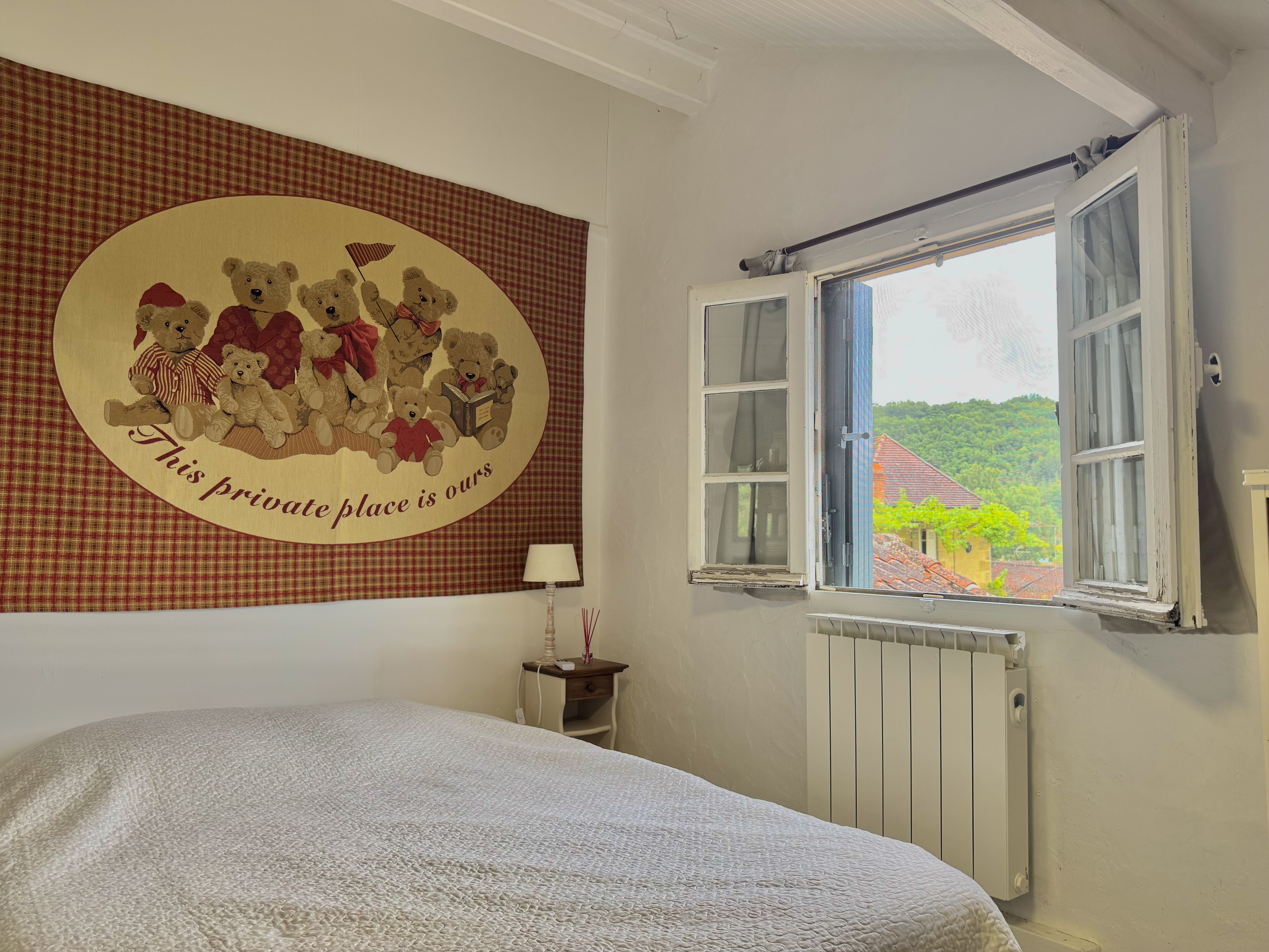 3 Bed, 1 Bath, HouseFor Sale, Castels, Dordogne, Aquitaine, 24220