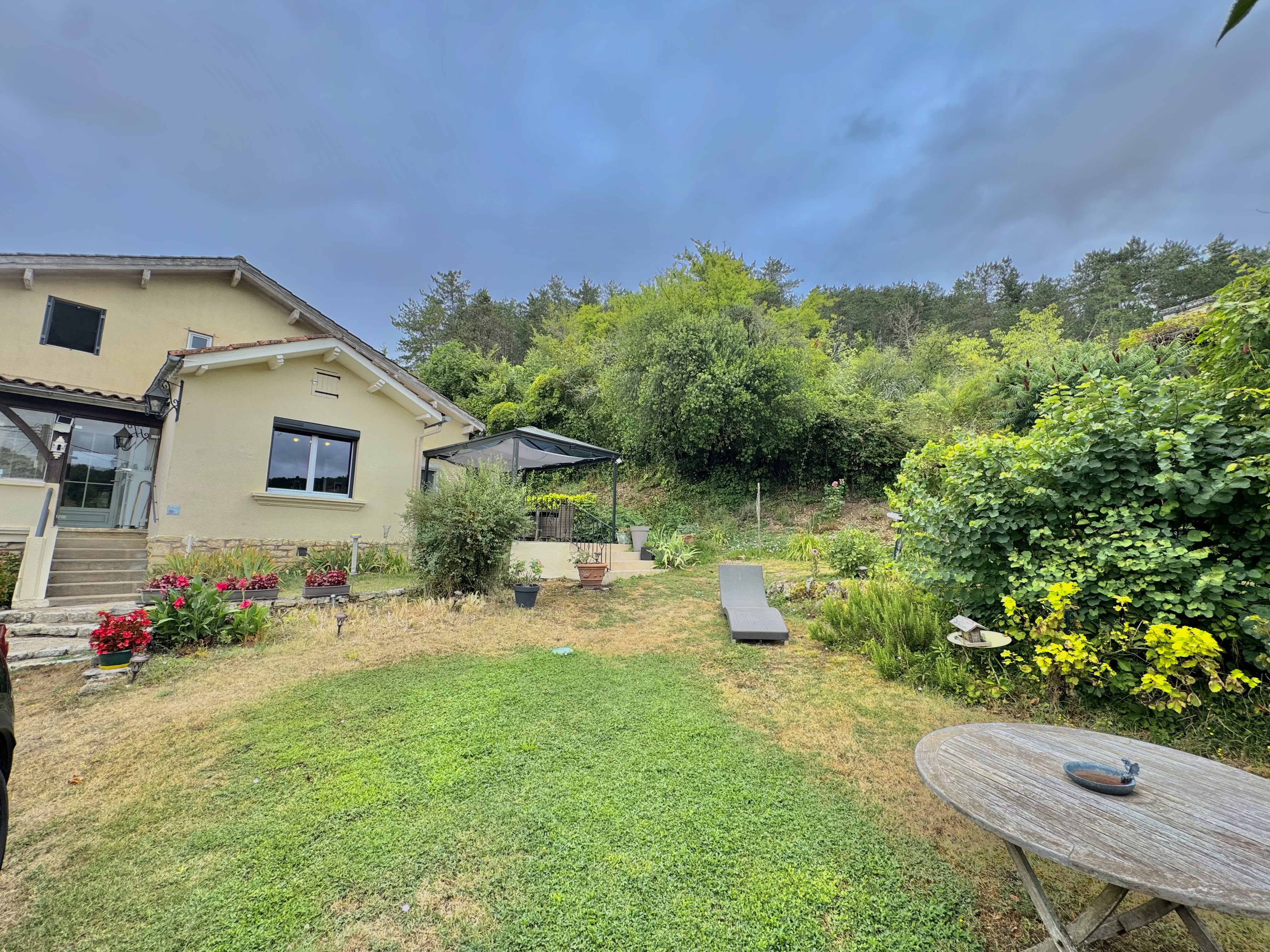 3 Bed, 1 Bath, HouseFor Sale, Castels, Dordogne, Aquitaine, 24220