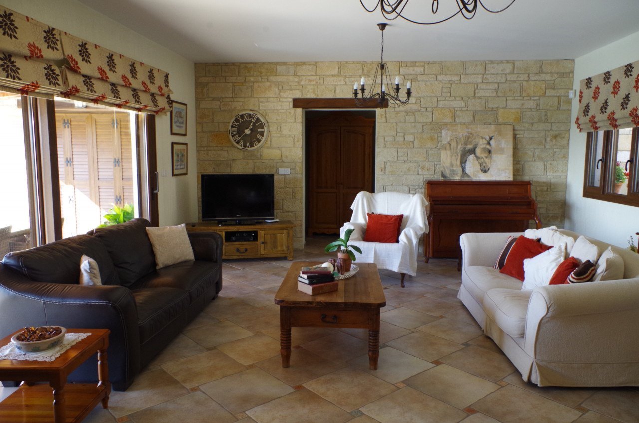 5 Bed, 5 Bath, HouseFor Sale, Episkopi, Paphos