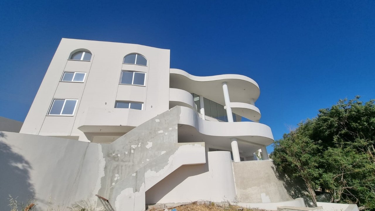 5 Bed, 7 Bath, HouseFor Sale, Geroskipou, Paphos