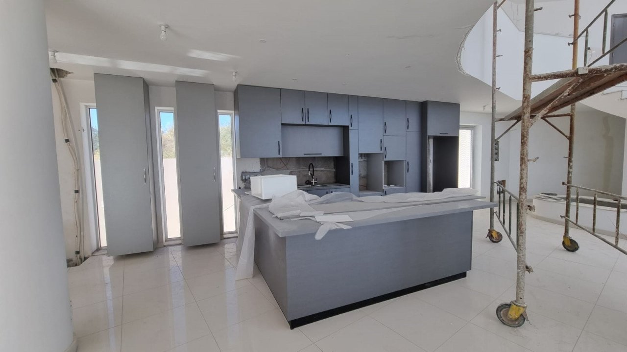 5 Bed, 7 Bath, HouseFor Sale, Geroskipou, Paphos