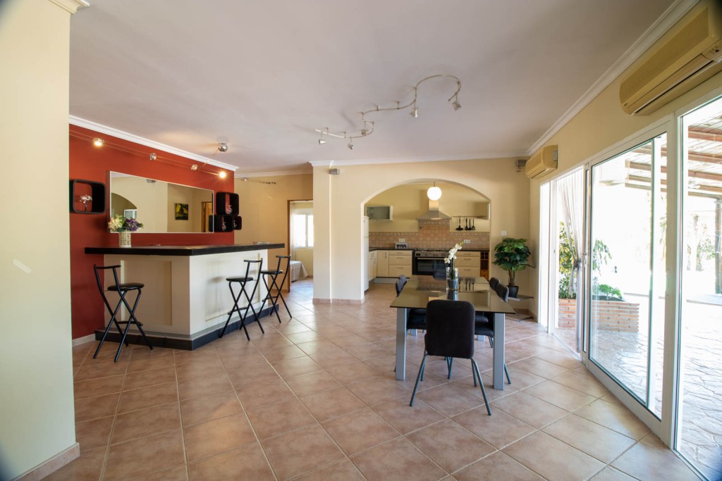 Commercial Property, For Sale