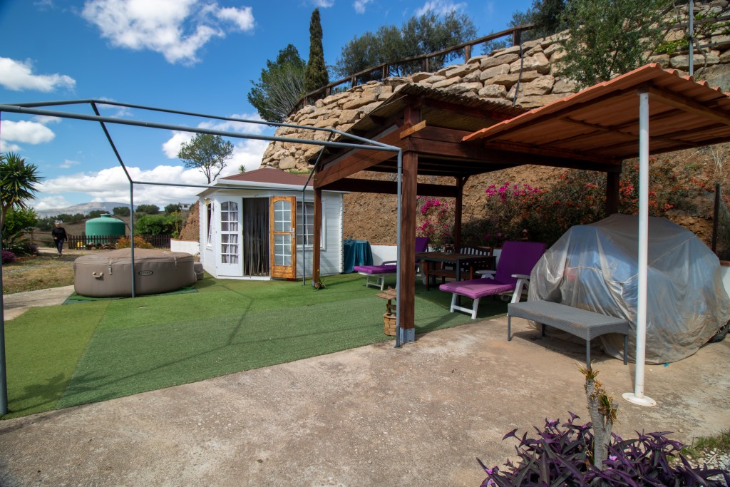 3 Bed, 2 Bath, HouseFor Sale, Álora, Malaga